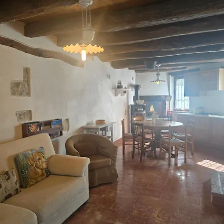 Prosecco Hill * Revine Lago